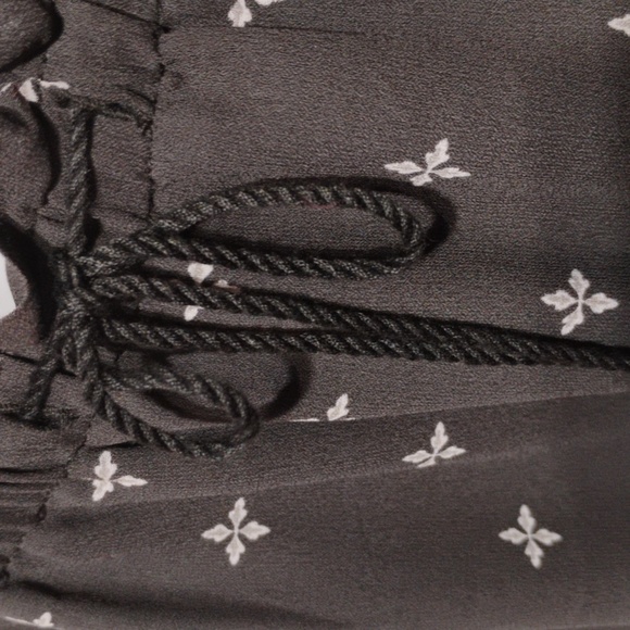 LOFT Skirt - Picture 9 of 16